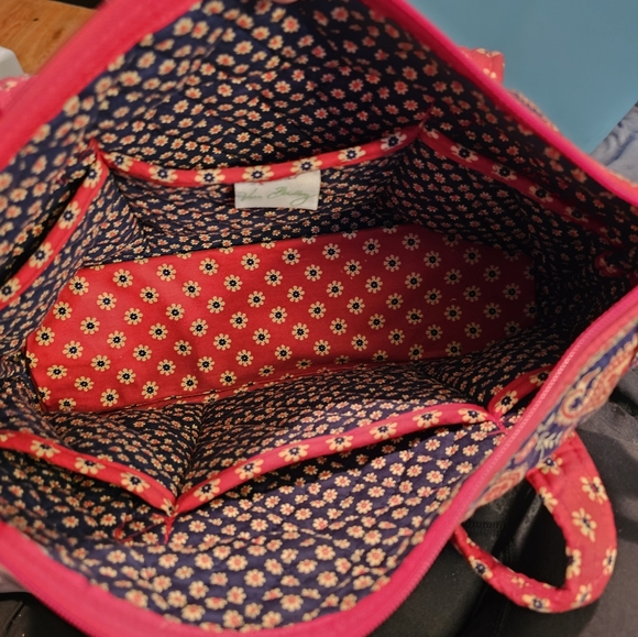 Vera Bradley tote and makeup clutch - Picture 3 of 3